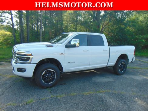 New 2025 RAM 2500 Laramie image 4