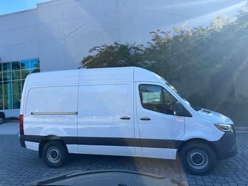 New 2025 Mercedes-Benz Sprinter 2500 image 2
