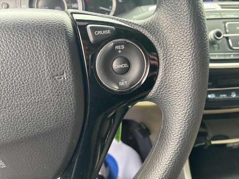 Used 2017 Honda Accord LX image 24