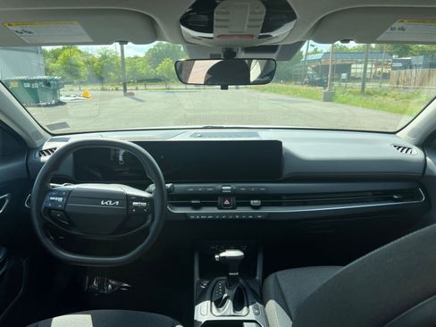Used 2025 Kia K4 FWD image 33