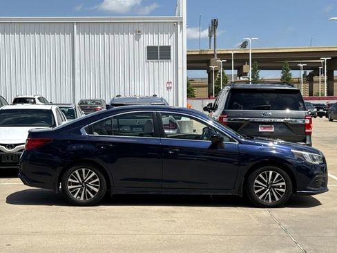 Used 2018 Subaru Legacy 2.5i Premium AWD/4WD image 3
