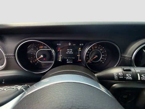 Used 2022 Jeep Wrangler Unlimited Sahara w/ LED Lighting Group AWD/4WD image 36