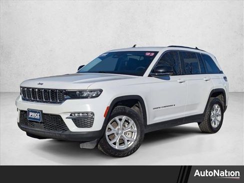 Used 2023 Jeep Grand Cherokee Limited image 1