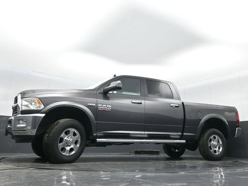 Used 2018 RAM 2500 Big Horn image 32
