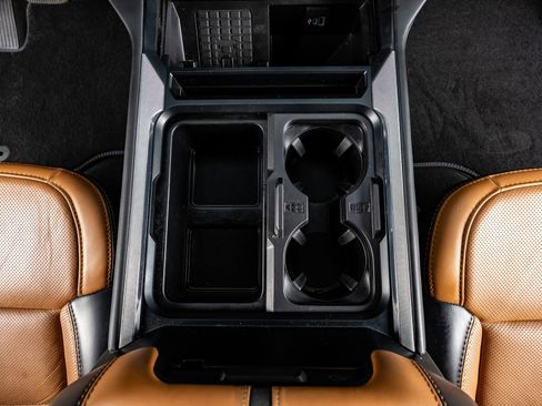 Used 2024 Ford F250 Platinum image 28