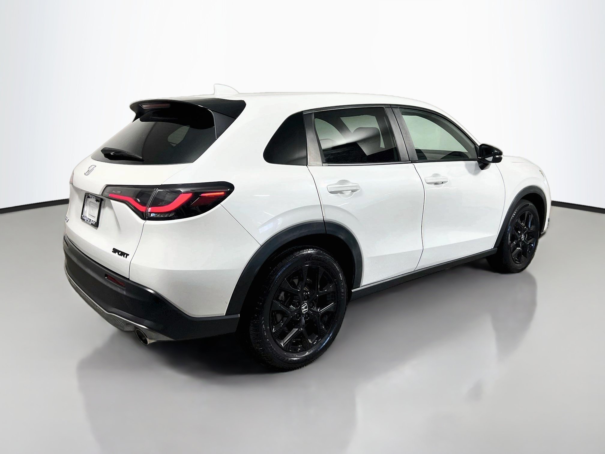 Used 2024 Honda HR-V Sport image 4