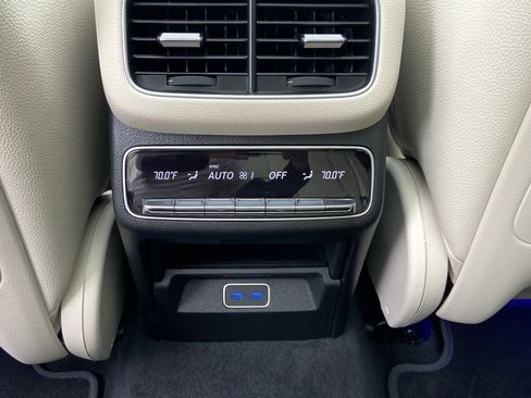 Certified 2026 Mercedes-Benz GLE 450 4MATIC image 41