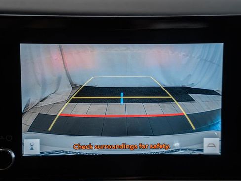 Used 2025 Toyota Camry SE image 42