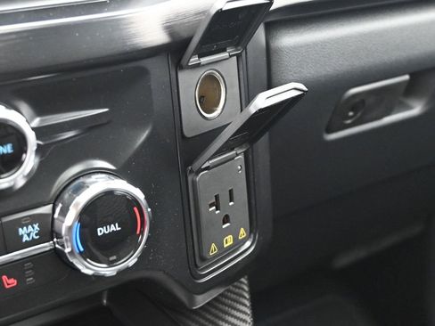 New 2026 Ford F250 Lariat w/ Black Appearance Package image 21