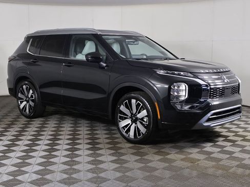 New 2025 Mitsubishi Outlander AWD image 55