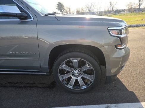 Used 2018 Chevrolet Suburban Premier image 4