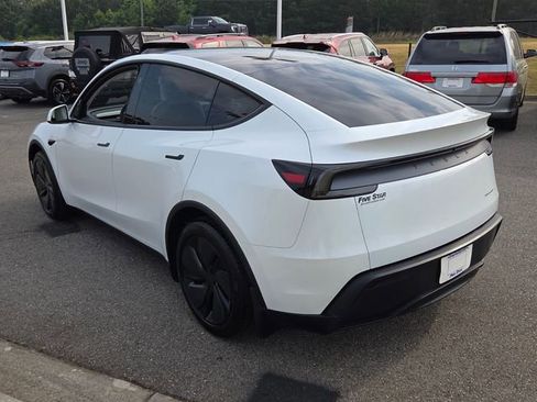 Used 2026 Tesla Model Y Long Range AWD/4WD image 11
