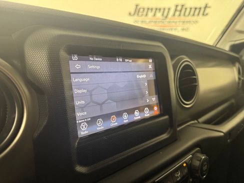 Used 2021 Jeep Wrangler Unlimited Sport AWD/4WD image 24