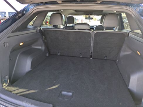 Used 2022 Volkswagen Atlas Cross Sport SE image 24