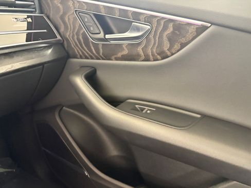 Certified 2022 Audi Q8 Premium Plus image 14