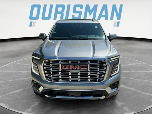 Used 2025 GMC Yukon XL Denali w/ Sun & Power Step Package AWD/4WD image 9