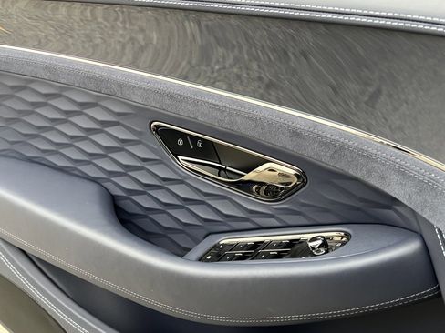 Used 2025 Bentley Continental GT Speed image 32