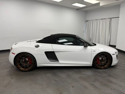 Used 2011 Audi R8 V10 AWD/4WD image 22