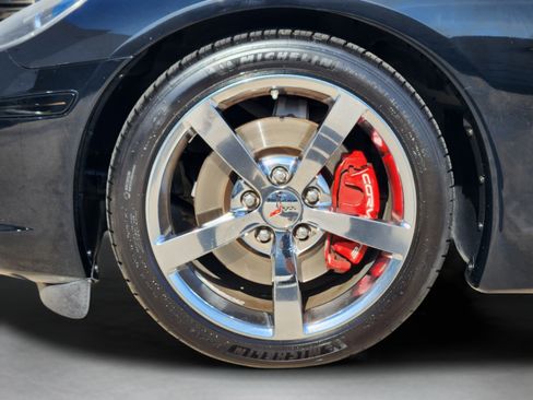 Used 2009 Chevrolet Corvette Coupe w/ Preferred Equipment Group RWD image 33