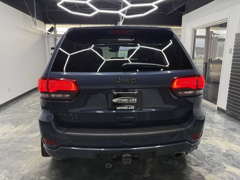 Used 2021 Jeep Grand Cherokee Limited AWD/4WD image 4