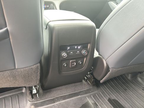 Used 2023 Buick Enclave Essence w/ Experience Buick Package AWD/4WD image 26