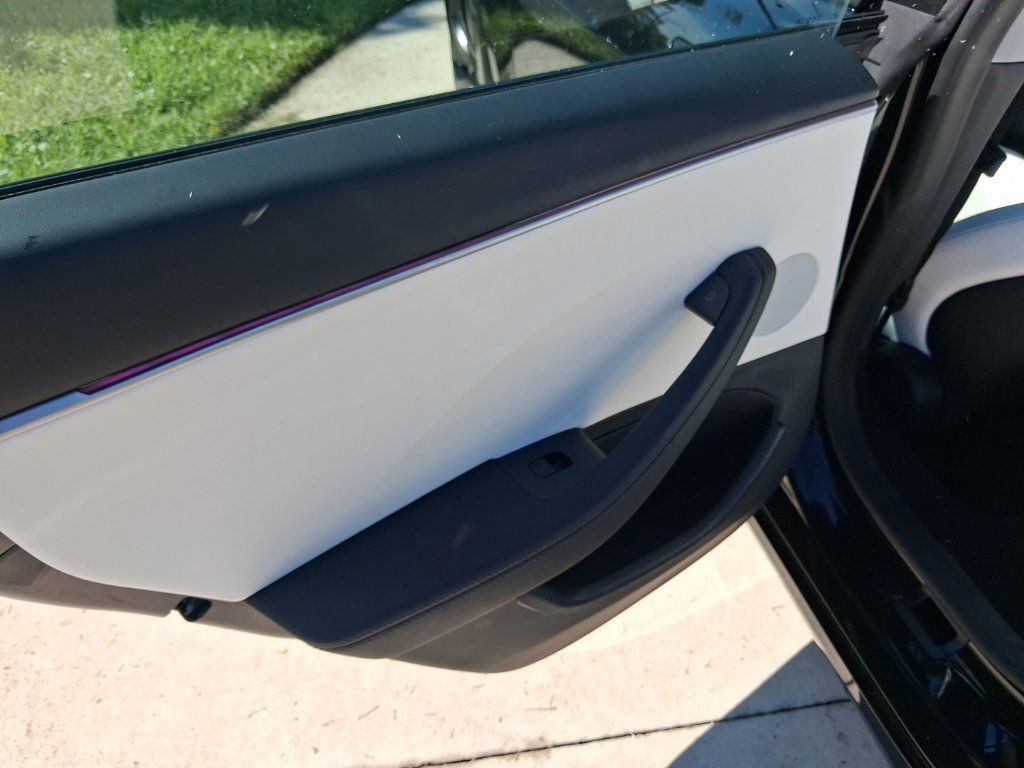 Used 2024 Tesla Model 3 Standard Range RWD image 12
