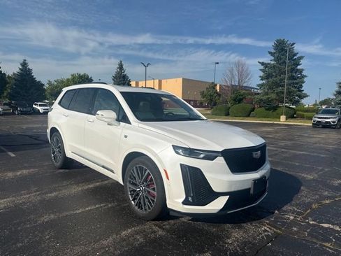 Used 2024 Cadillac XT6 Sport w/ Technology Package AWD/4WD image 1