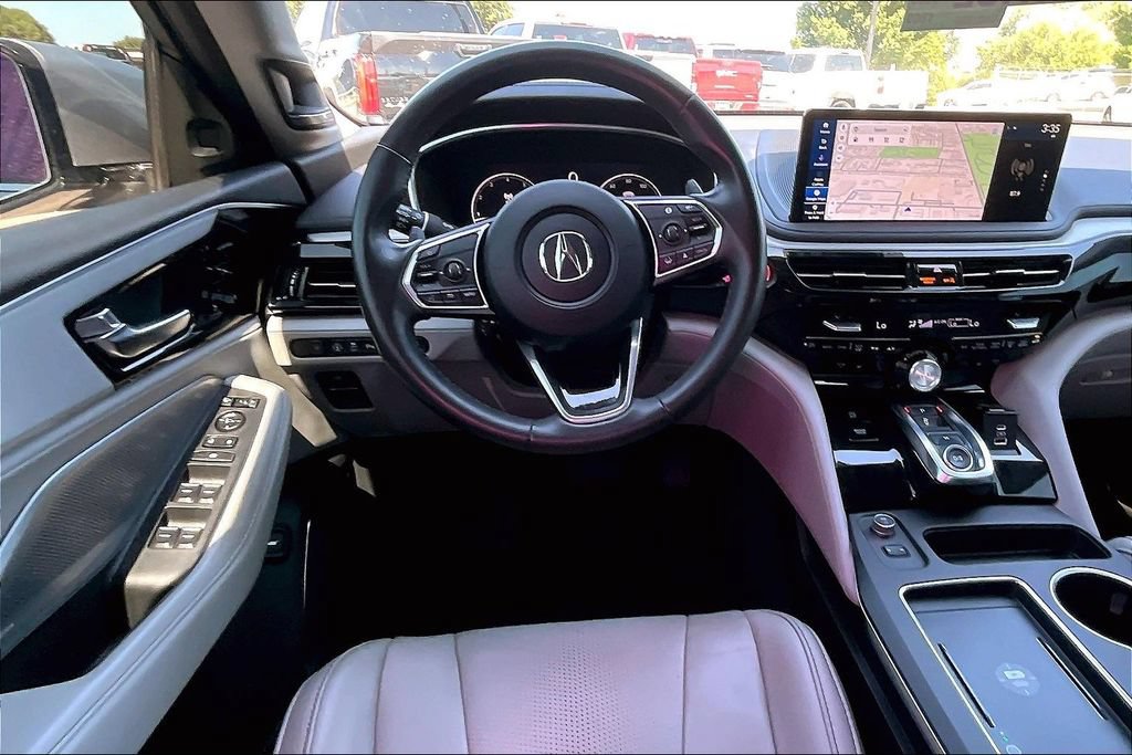 Used 2025 Acura MDX w/ Technology Package FWD image 7
