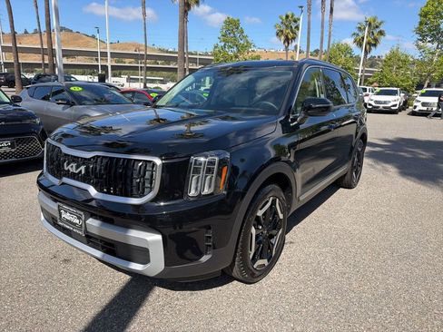 Used 2025 Kia Telluride EX image 1