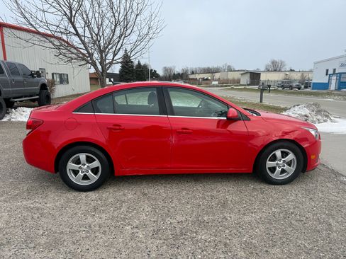 Used 2014 Chevrolet Cruze LT w/ All-Star Edition image 4