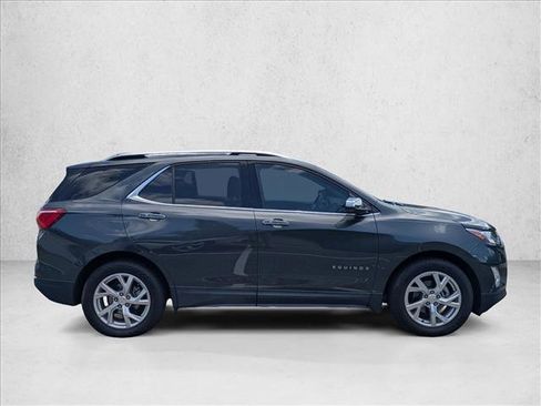 Used 2018 Chevrolet Equinox Premier FWD image 4