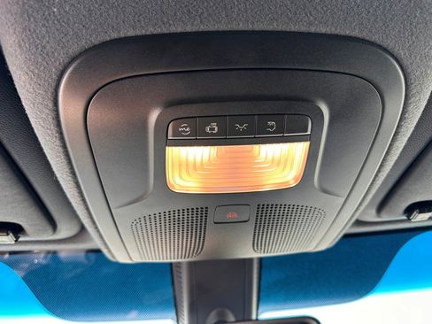 Used 2025 Mercedes-Benz Sprinter 2500 image 14