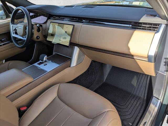 Certified 2025 Land Rover Range Rover SE AWD/4WD image 23