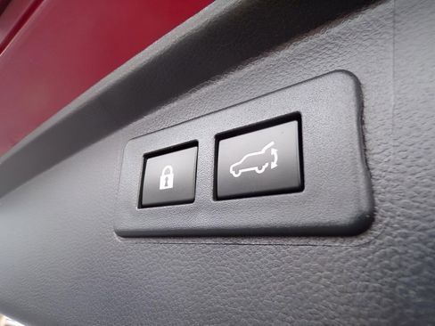 Used 2022 Subaru Outback Premium image 13