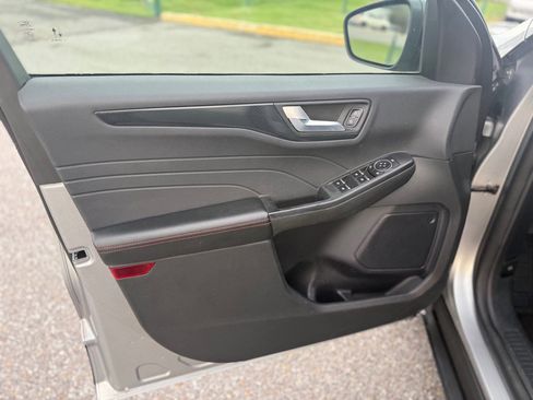 Used 2024 Ford Escape ST-Line image 22