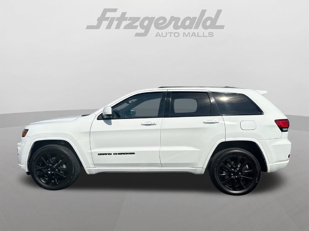 Used 2020 Jeep Grand Cherokee Altitude AWD/4WD image 12
