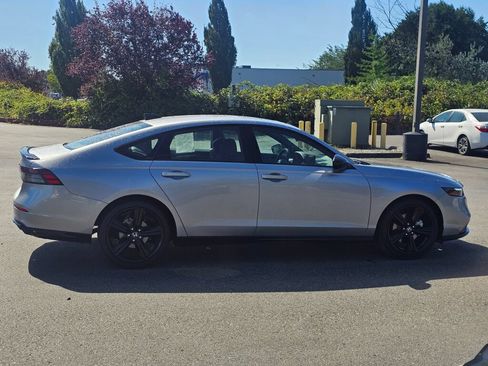 Used 2023 Honda Accord Sport image 8