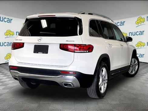 Used 2023 Mercedes-Benz GLB 250 4MATIC w/ Premium Package image 6