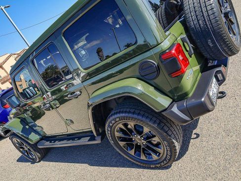 Used 2021 Jeep Wrangler Unlimited Sahara image 8