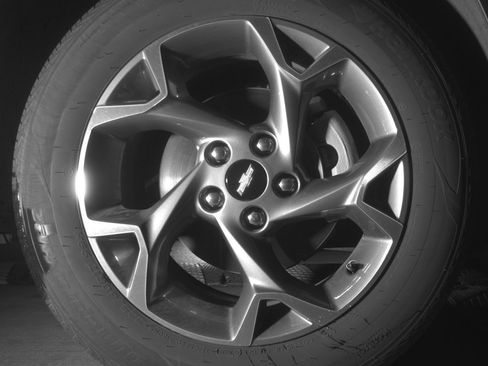 Used 2025 Chevrolet Trax LT w/ LT Convenience Package image 13