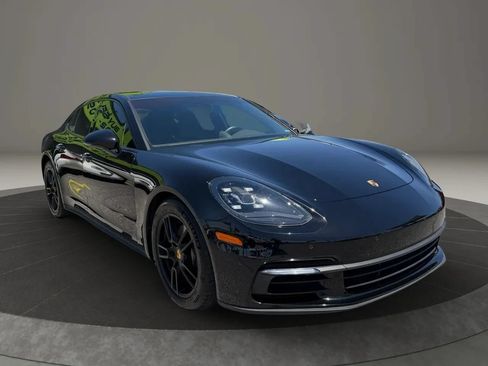 Used 2018 Porsche Panamera 4 AWD/4WD image 4