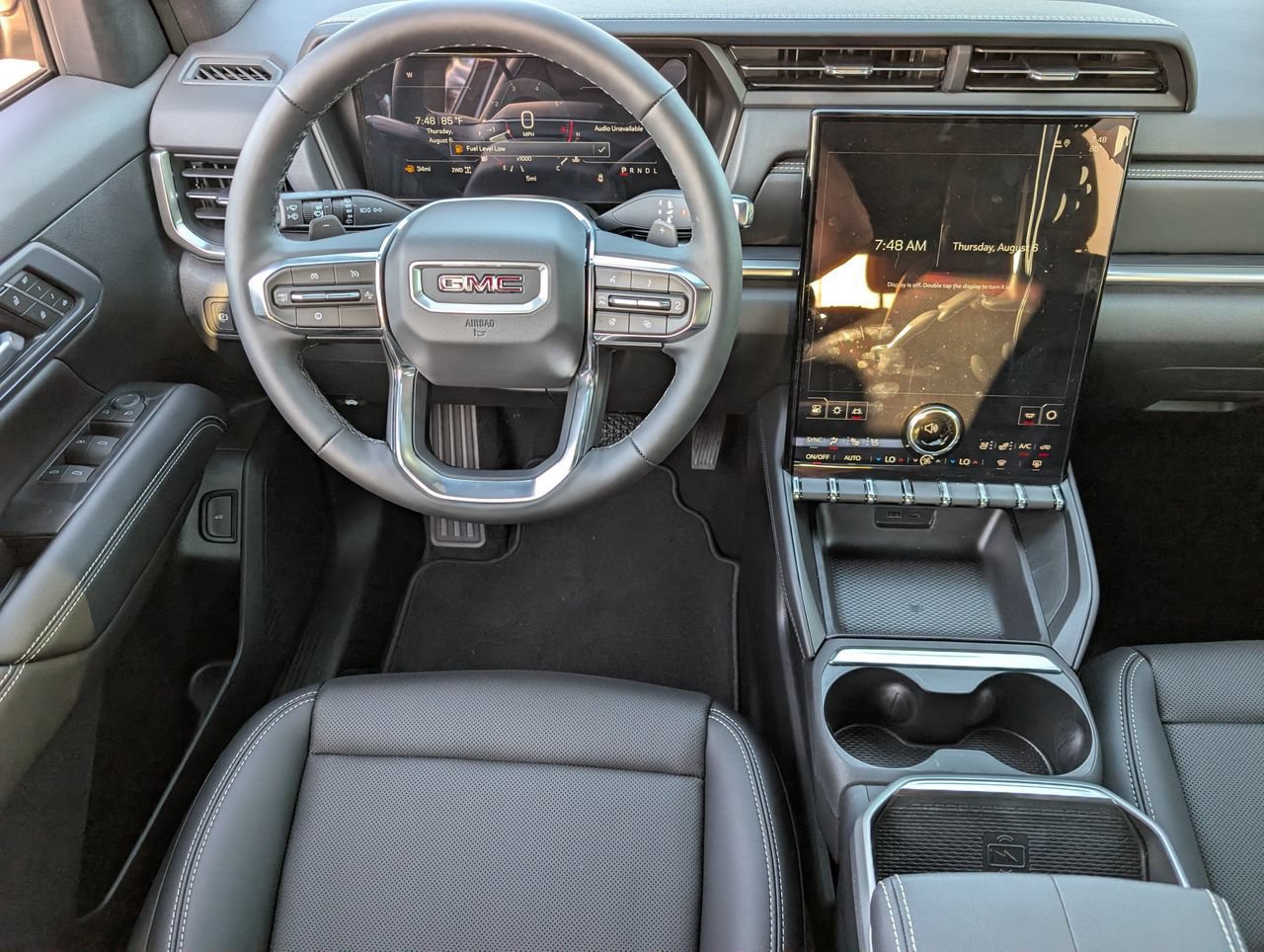 New 2027 GMC Terrain Elevation w/ Elevation Premium Package AWD/4WD image 9