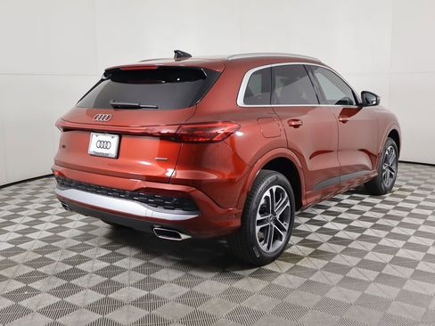 Used 2025 Audi Q5 Premium Plus w/ Premium Plus image 5
