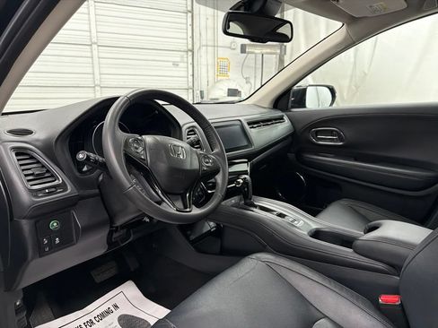 Used 2019 Honda HR-V EX-L image 11