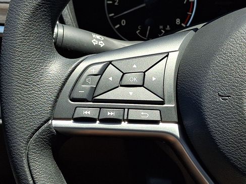 Certified 2023 Nissan Altima 2.5 SV FWD image 21