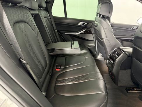 Used 2025 BMW X5 xDrive50e image 30