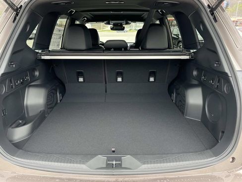 New 2025 Subaru Forester Limited image 19