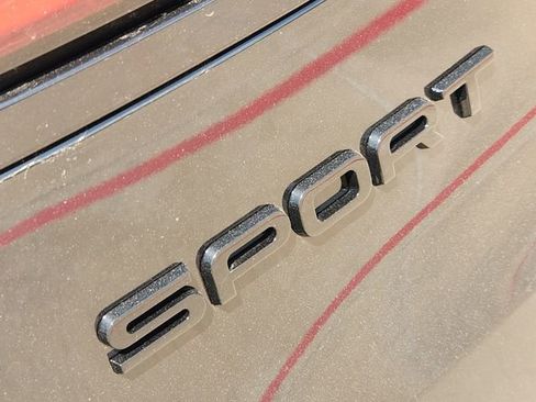 New 2026 Land Rover Range Rover Sport Dynamic SE AWD/4WD image 8