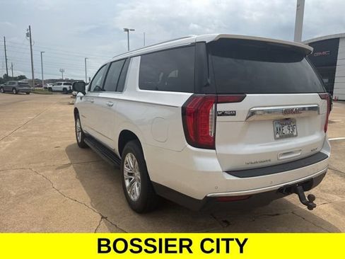 Used 2023 GMC Yukon XL SLT w/ SLT Premium Package AWD/4WD image 7