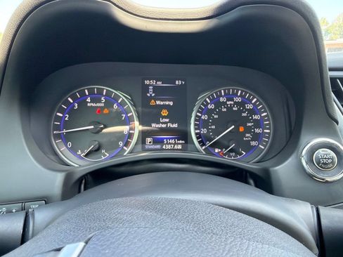 Used 2019 INFINITI Q60 3.0t Luxe w/ Essential Package RWD image 13